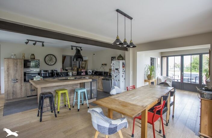 Maison en pierre de 9 pièces principales — photo 2