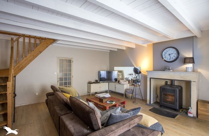 Maison en pierre de 9 pièces principales — photo 3