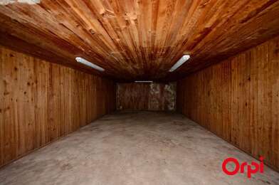 Local industriel  212000 €