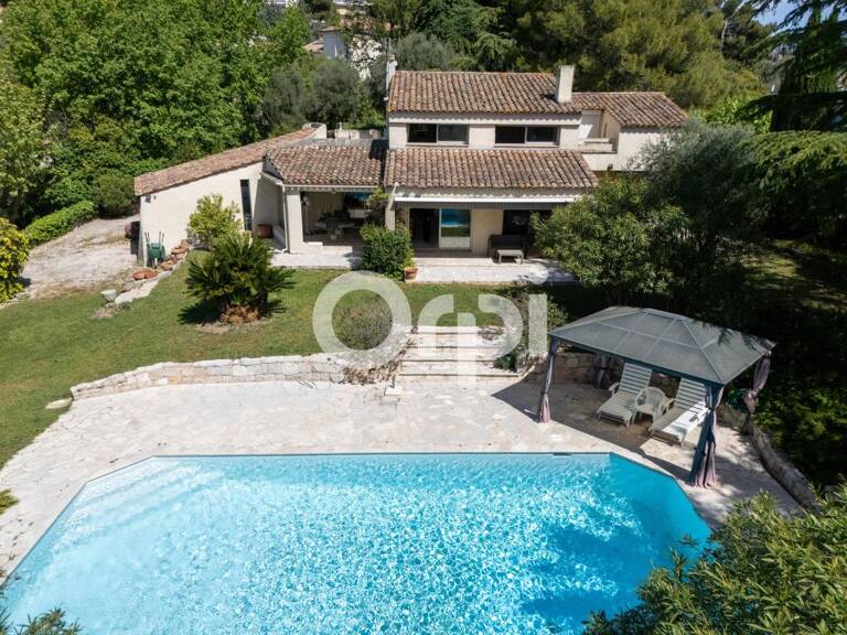 Villa de charme à vendre – Au coeur de la verdure avec piscine — photo 1