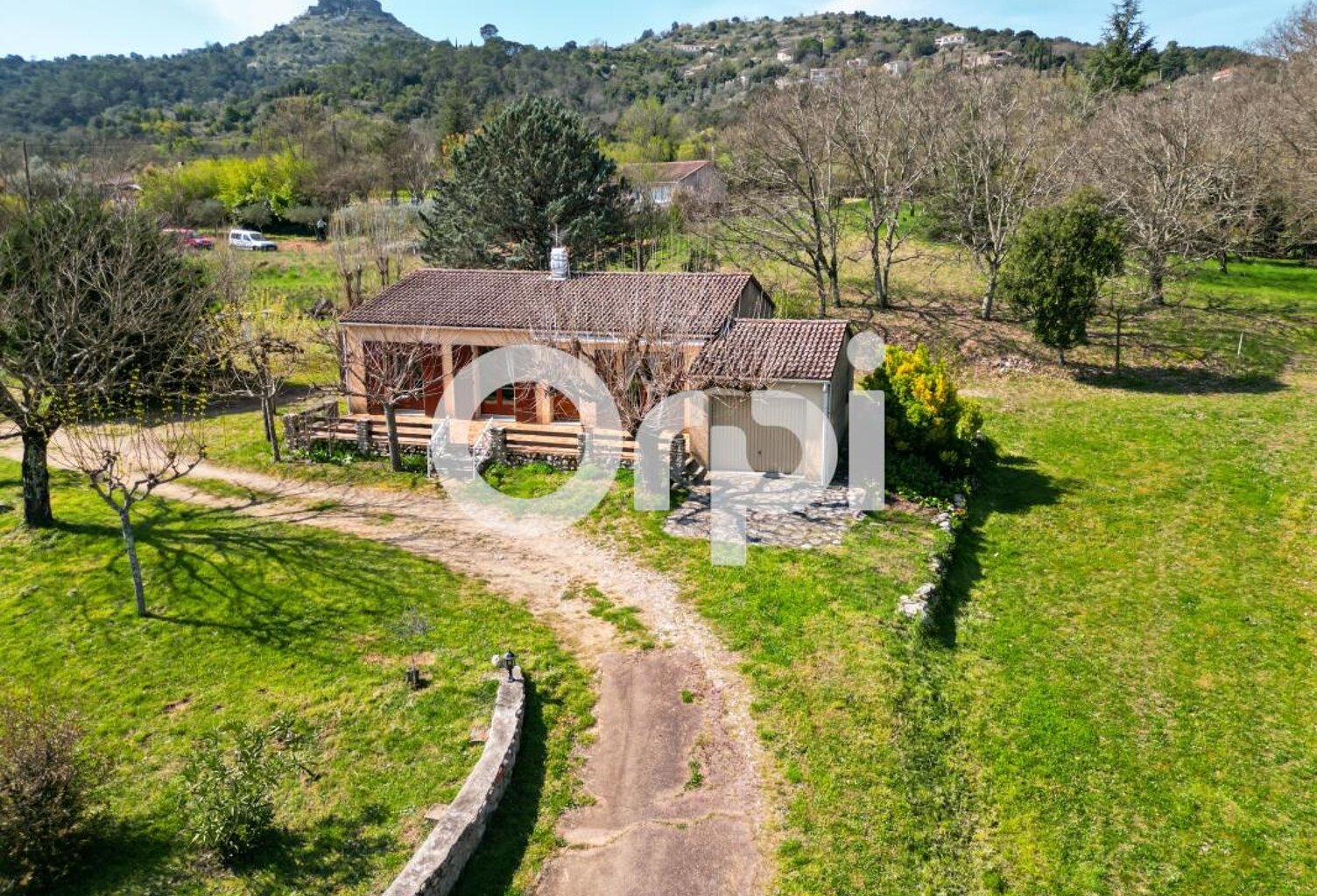 Maison À Vendre avec grange sur 5314 m² — photo 1