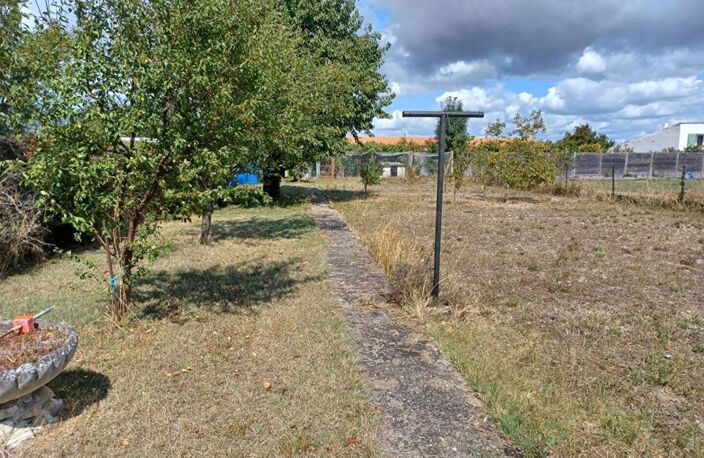 A VENDRE : Terrain Sainte Soulle 714 m² — photo 2