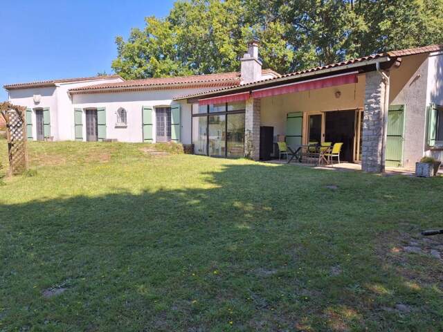 Maison À Vendre — photo du bien