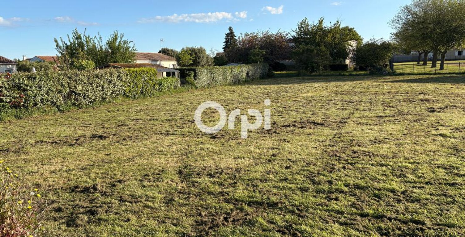 Terrain constructible à vendre à SAINT-JUST-LUZAC — photo 1