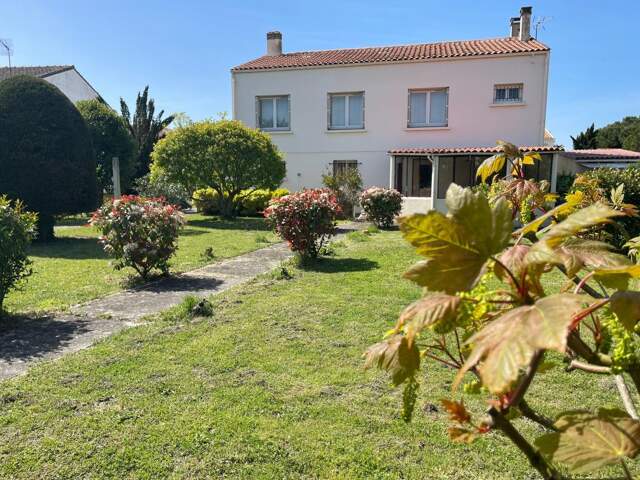 Maison À Vendre - Echillais / 115 m2 — photo du bien
