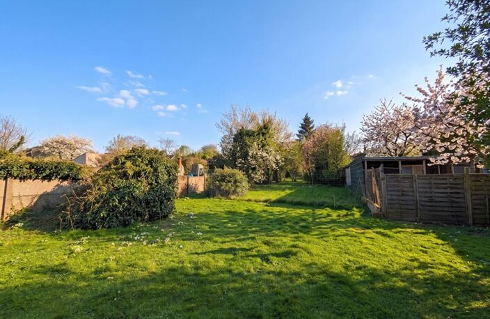 Terrain à vendre à Osny - Division ou multi-construction possible — photo 4