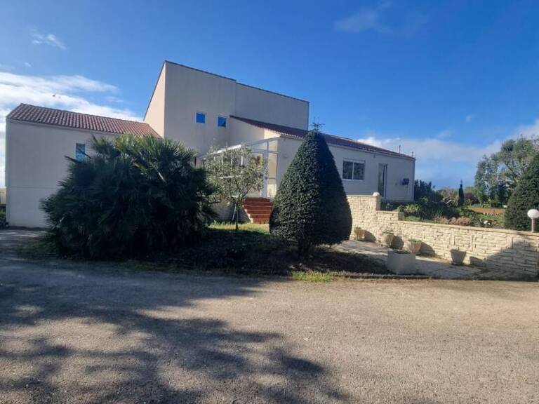 Maison bourgeoise La Jonchère 10 pièce(s) 307 m2 — photo 1
