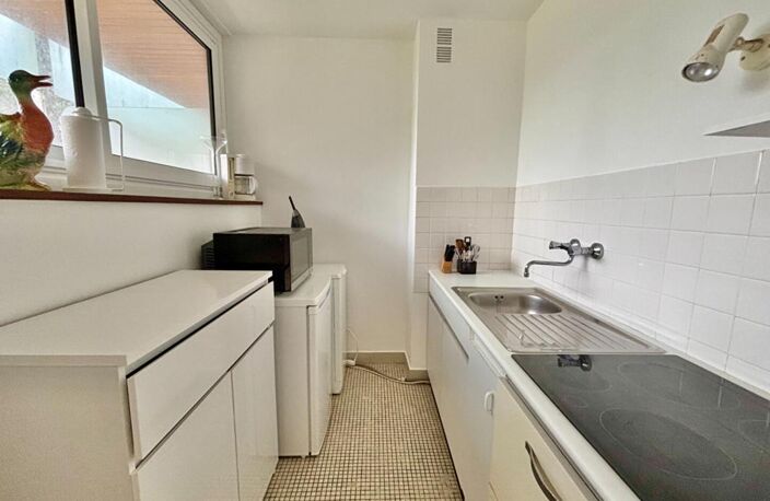 STUDIO -ENTRE CASINO ET HOTEL HERMITAGE- BALCON 10 M2 SANS VIS A VIS - ASC — photo 4