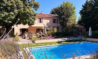 Maison 8 Pièces 281 m² à vendre à Carpentras (84200)