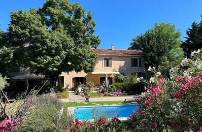 MAS PROVENÇAL DE 281 M² AVEC PISCINE, DÉPENDANCE ET PARC SANS VIS-À-VIS — photo du bien