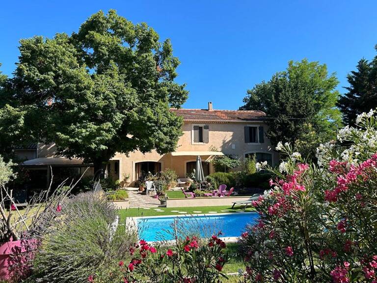 MAS PROVENÇAL DE 281 M² AVEC PISCINE, DÉPENDANCE ET PARC SANS VIS-À-VIS — photo 1
