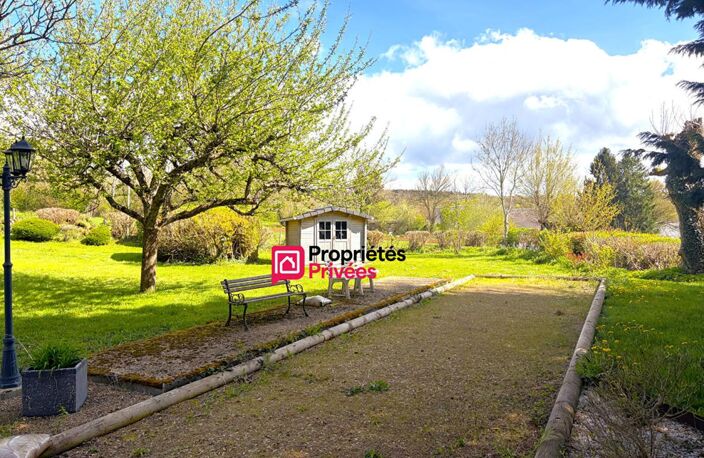 Maison T6 de caractère en pierre  proche  de Manzat 63410 de 164m² . Terrain 3040m² à vendre — photo 4