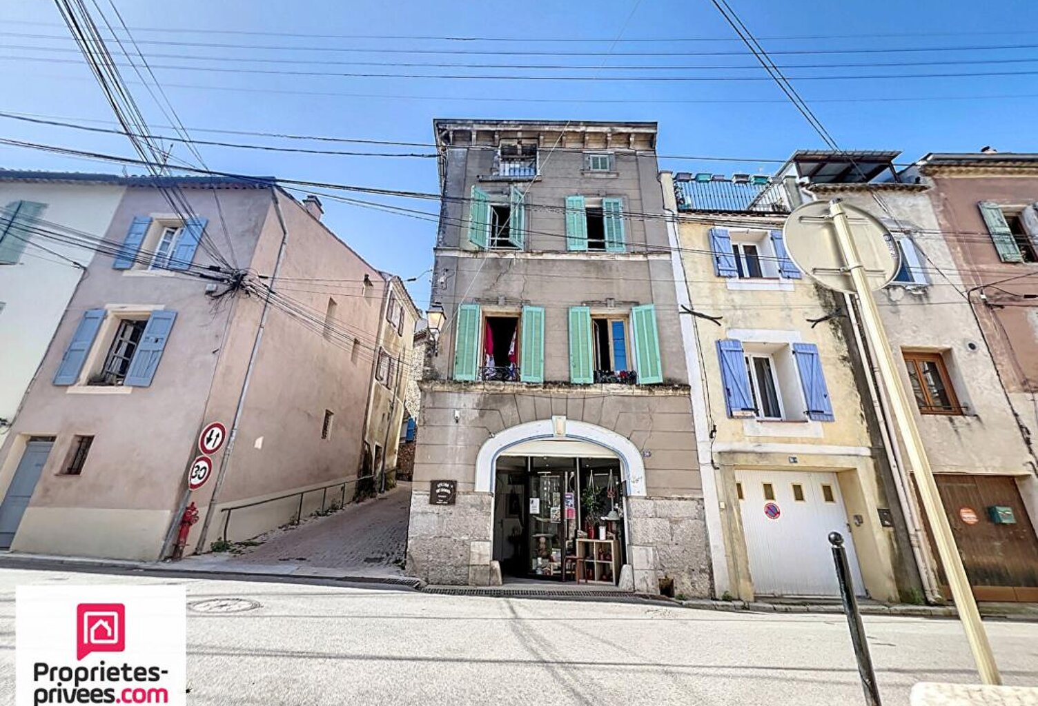 RIANS IMMEUBLE AVEC 4 LOGEMENTS +  LOCAL LOUES — photo 1
