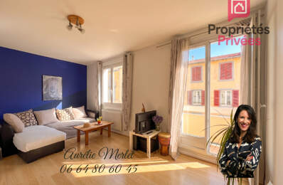 Appartement T2 avec balcon, parking et caves — photo du bien