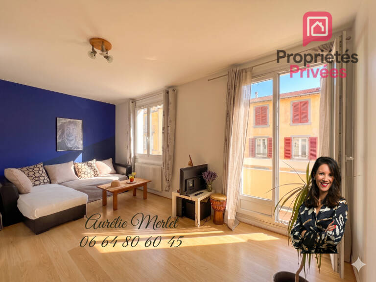 Appartement T2 avec balcon, parking et caves — photo 1