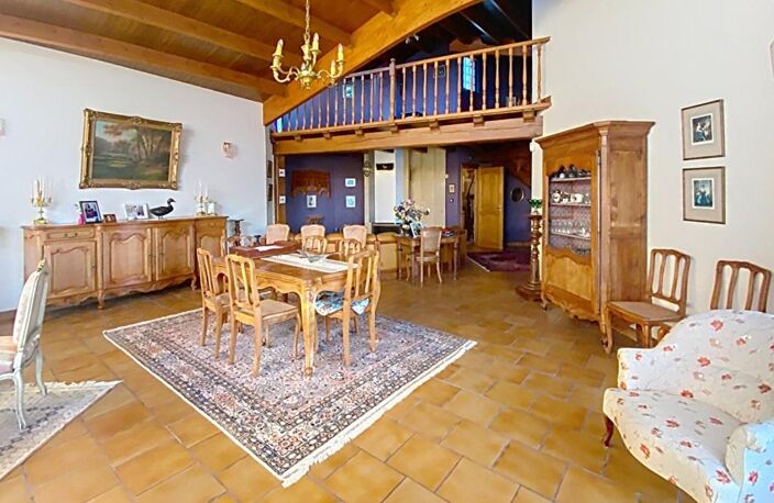 EXCLUSIVITE Maison de  5 pièces  avec dépendance/ local d'activité  de  3 pièces de 55 m2 — photo 3