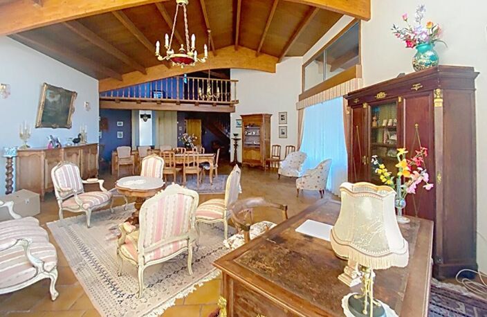 EXCLUSIVITE Maison de  5 pièces  avec dépendance/ local d'activité  de  3 pièces de 55 m2 — photo 4