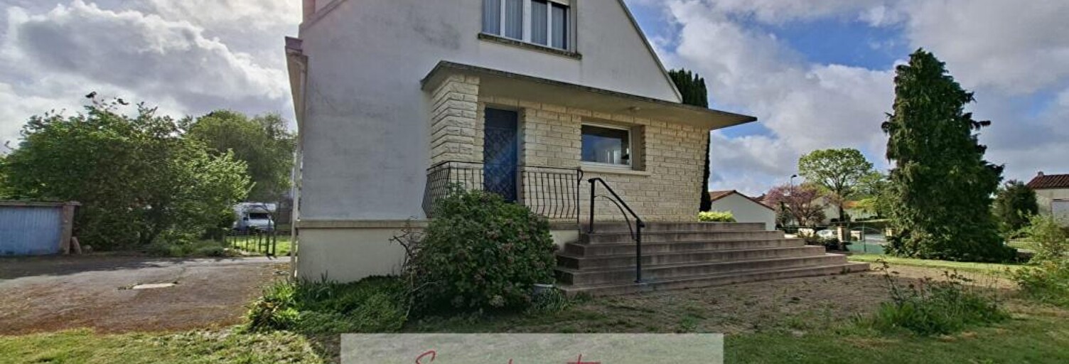 Maison 8 Pièces 140 m² à vendre à Les Herbiers (85500)