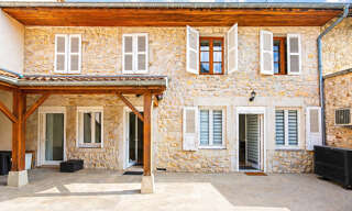 Immeuble  200 m² à vendre à Arbent (01100)
