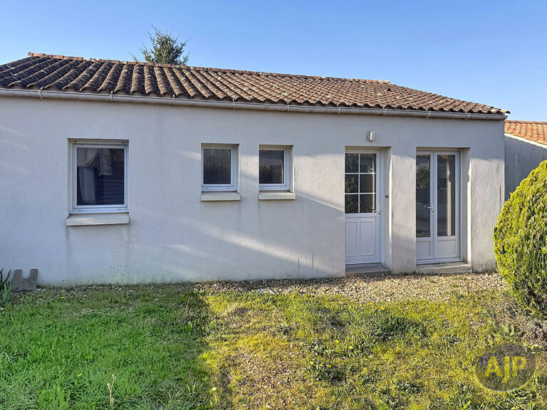 Maison La Mothe Achard — photo 1