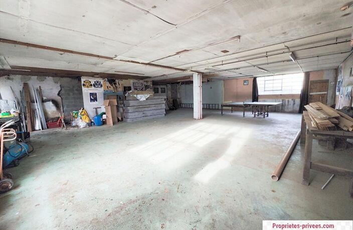 Terrain avec grand atelier 400 m² bureau, garage et grenier et jardin — photo 3