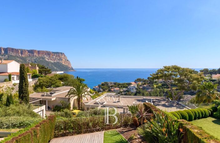VENTE - CASSIS - APPARTEMENT  - VUE MER PANORAMIQUE - 2 CHAMBRES — photo 3