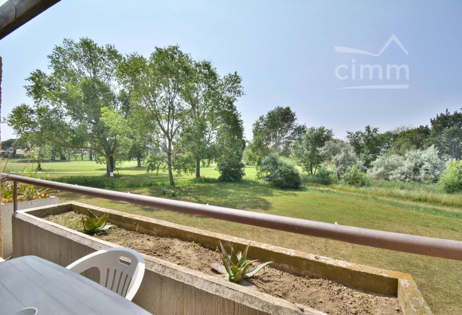 VENTE - SAINT CYPRIEN PLAGE - AU GOLF - BEL APPARTEMENT  AU 1ER — photo 1