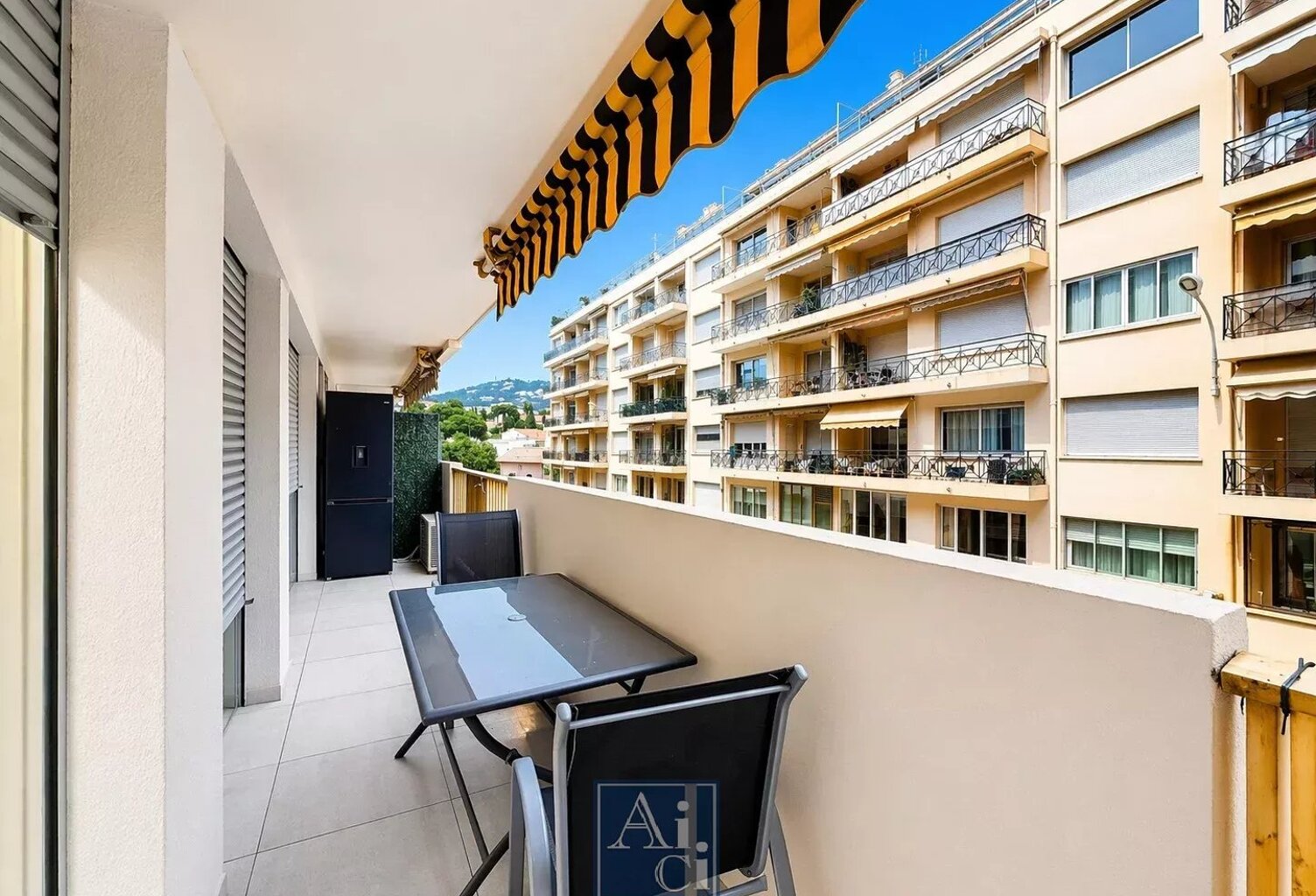 Cannes Proche Croisette - 2 p avec Terrasse — photo 1
