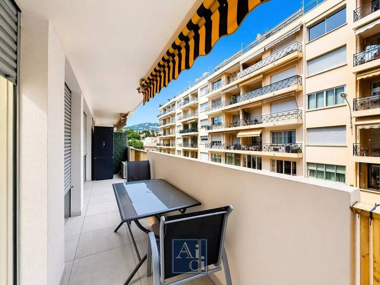 Cannes Proche Croisette - 2 p avec Terrasse — photo 1