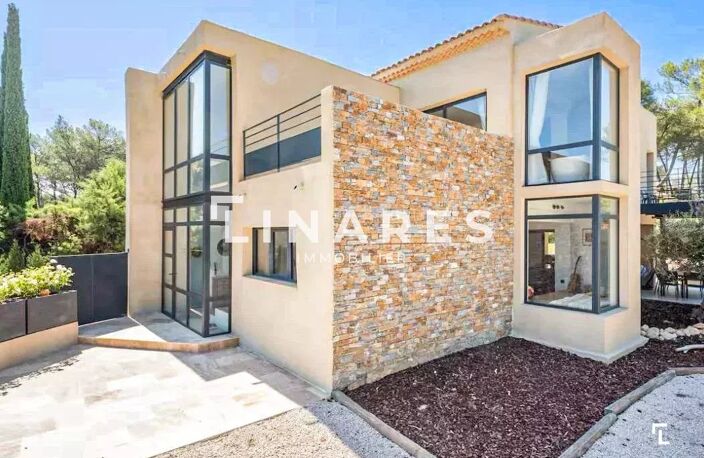 DESIGN & VIEW - Villa T7 de 250m2 - Vue Sainte Victoire - Terrai — photo 2