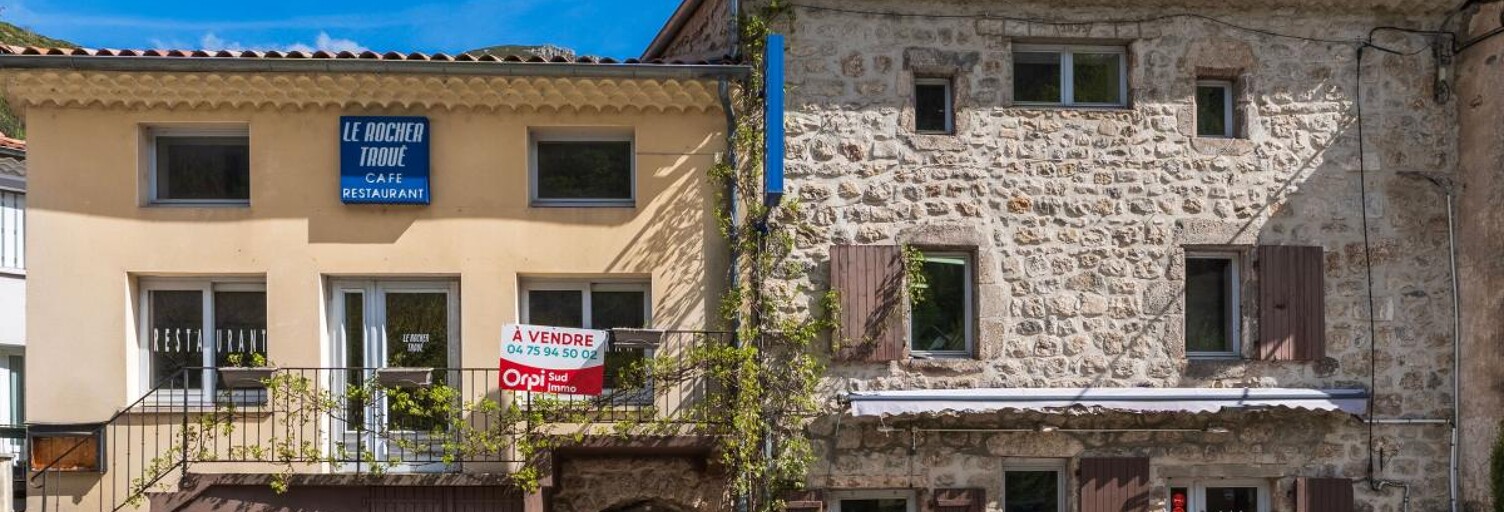 Maison 5 Pièces 211 m² à vendre à Mayres (07330)