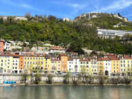 GRENOBLE: T2 de 94m² vue Isére — photo 2