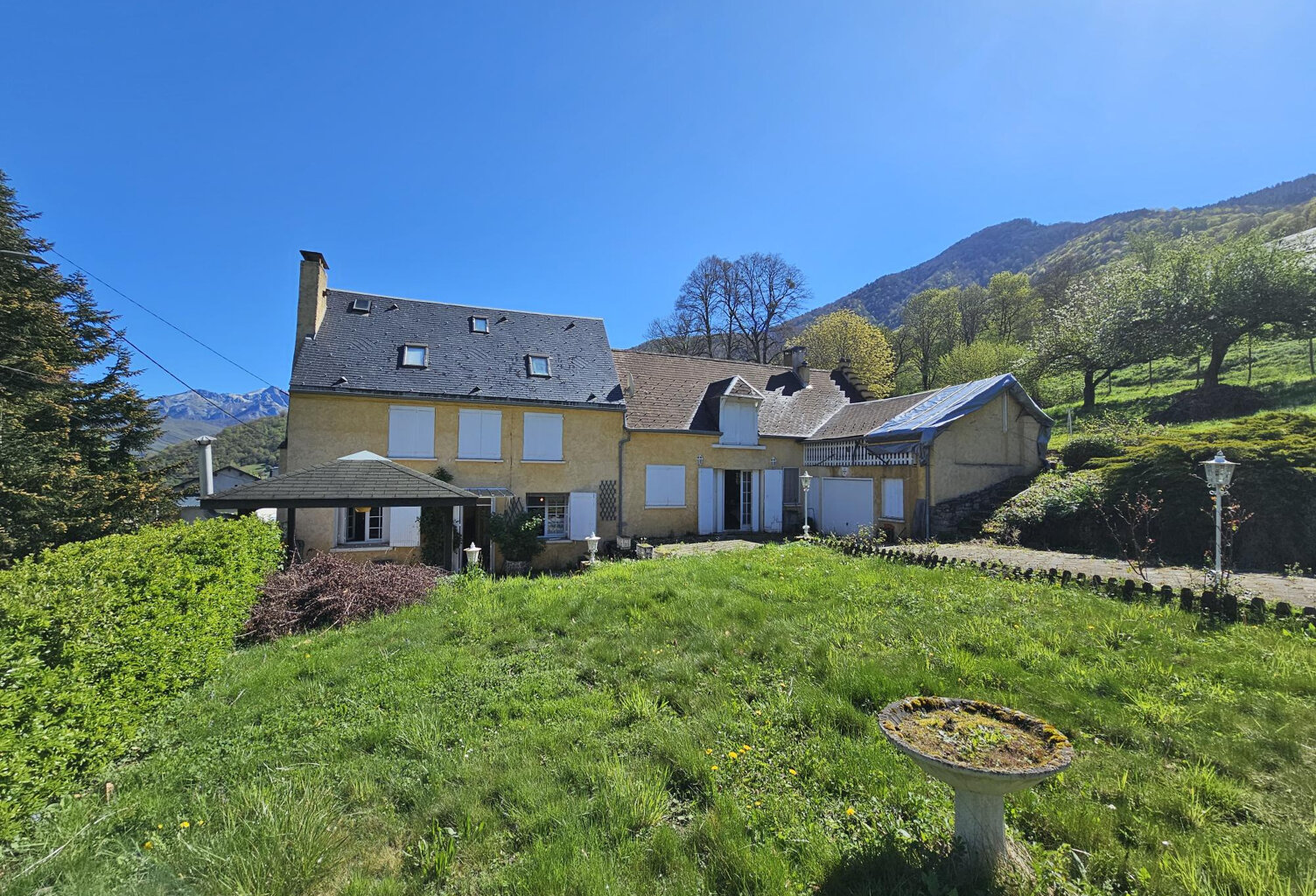 A vendre 31110 Burgalays Maison T6 de 186 m2 avec garage et — photo 1