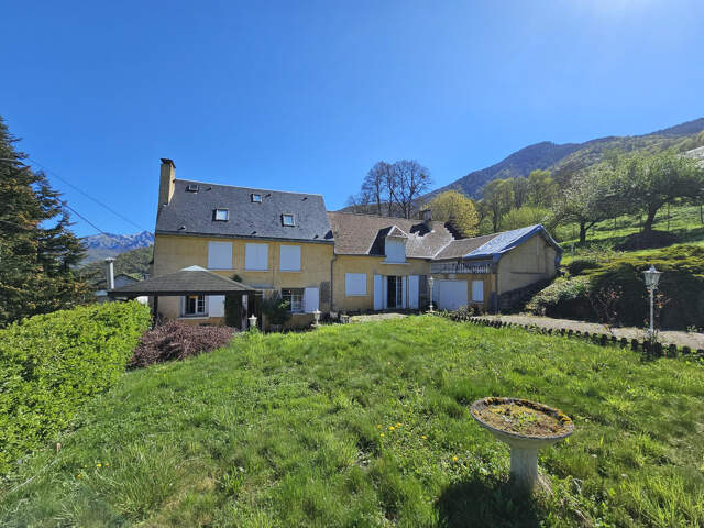 A vendre 31110 Burgalays Maison T6 de 186 m2 avec garage et — photo du bien