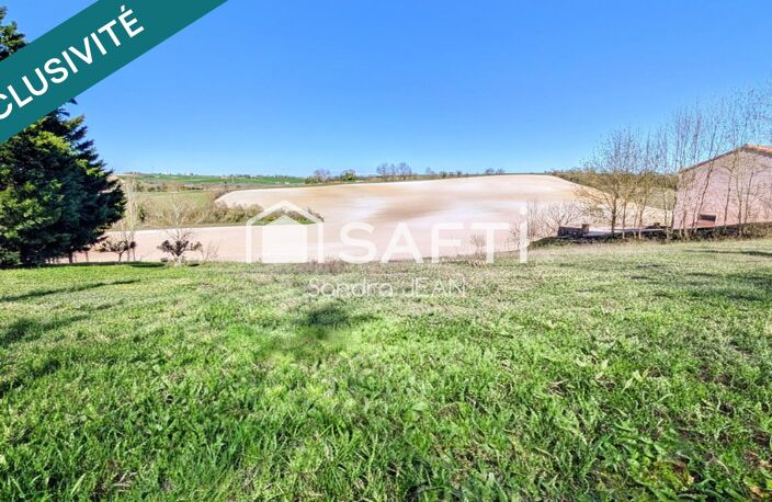 Terrain constructible dans un environnement calme — photo 2