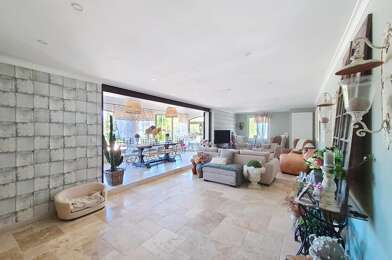Maison 8 pièces 749000 €