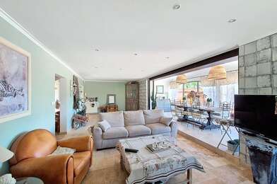 Maison 8 pièces 749000 €