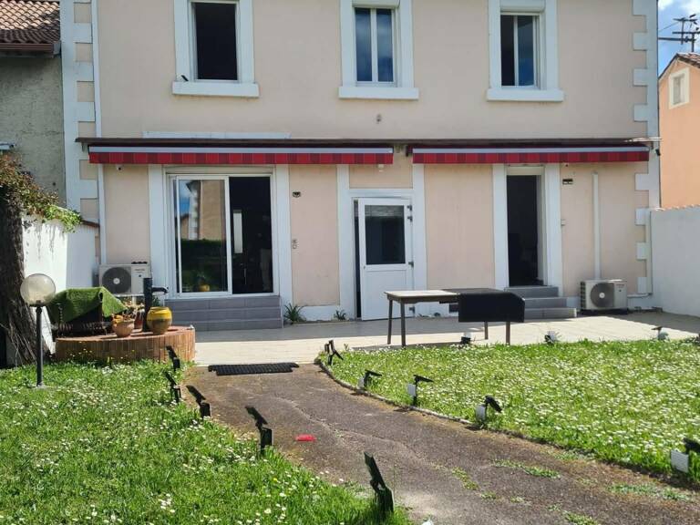Maison de ville de 200m2 idéalement située — photo 1