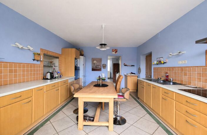 Maison de ville de 200m2 idéalement située — photo 5