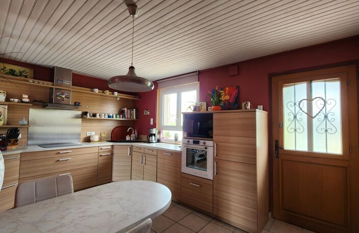 Maison T4+1 dans une impasse au calme avec accès de plain-pied possible, terrasse avec magnifique panorama campagnard — photo 4