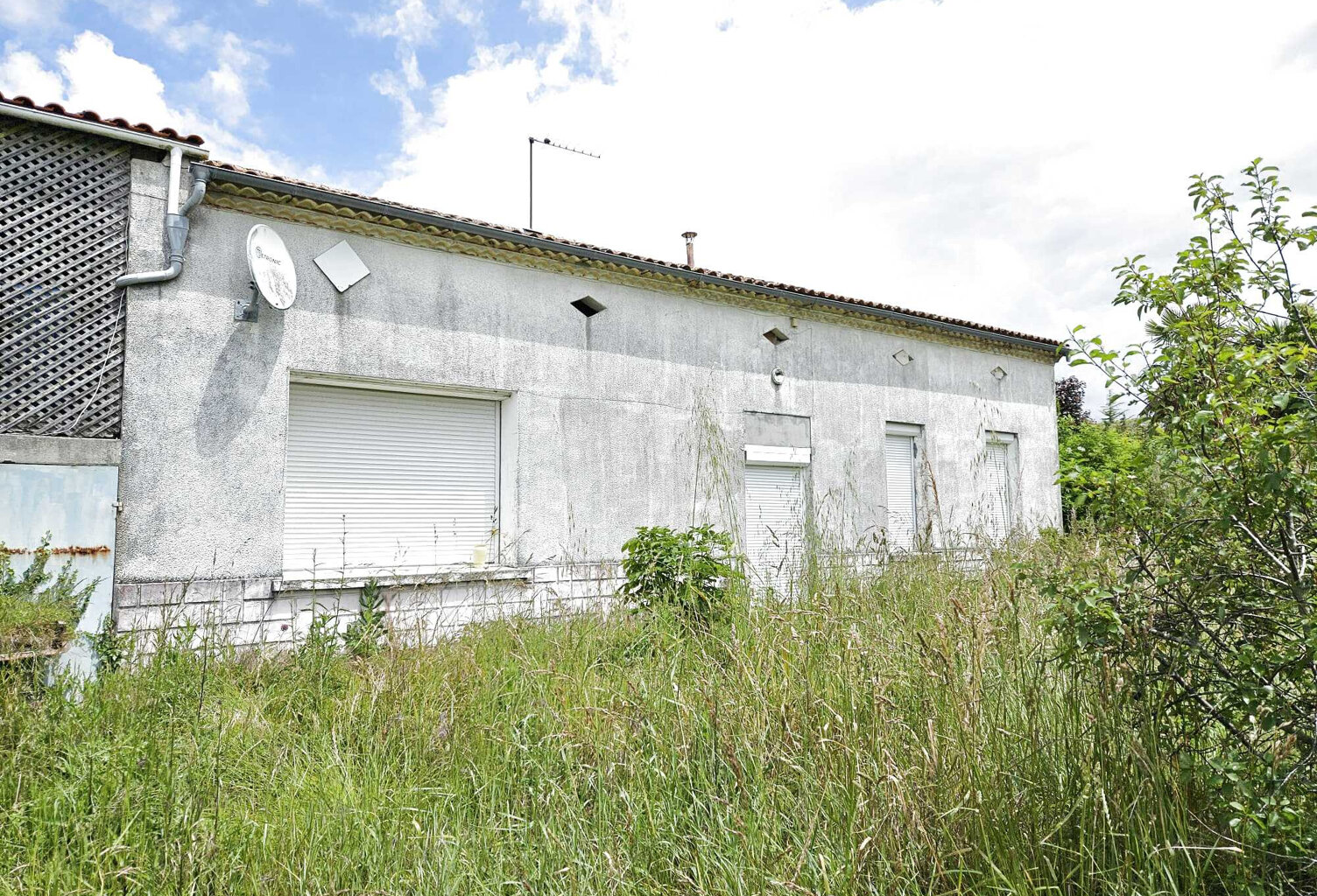 CIVRAC en MEDOC, maison de type T3 de 80 m2 env + dépendance — photo 1