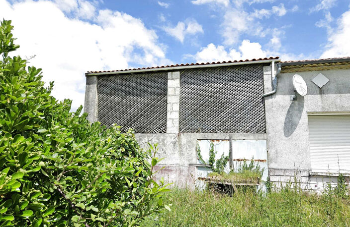 CIVRAC en MEDOC, maison de type T3 de 80 m2 env + dépendance — photo 2