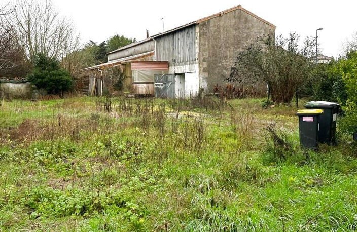 CIVRAC en MEDOC, maison de type T3 de 80 m2 env + dépendance — photo 3