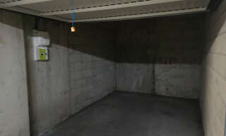Garage  16 m² à louer à Marseille 8 (13008)