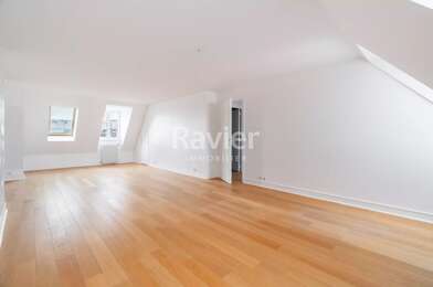 Appartement 3 pièces 6670 €