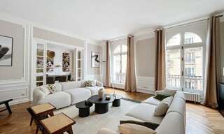 Appartement 8 Pièces 308 m² à louer à Paris 7 (75007)