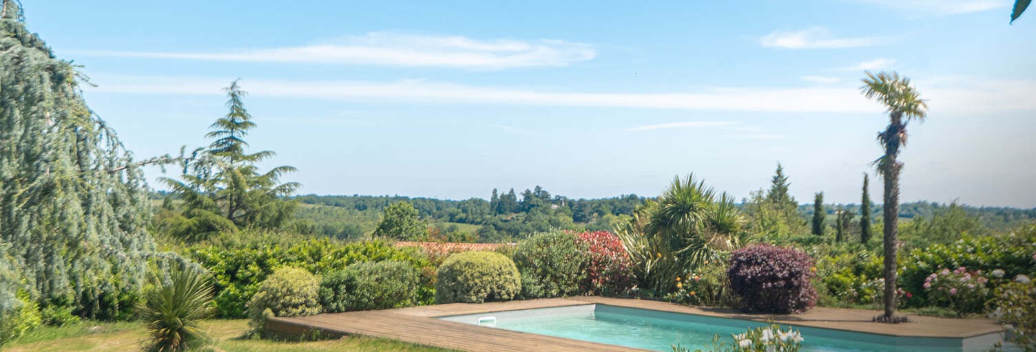 Maison 6 Pièces 247 m² à vendre à Carignan-de-Bordeaux (33360)