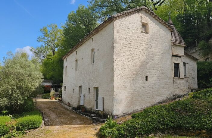 Maison et dépendances — photo 2