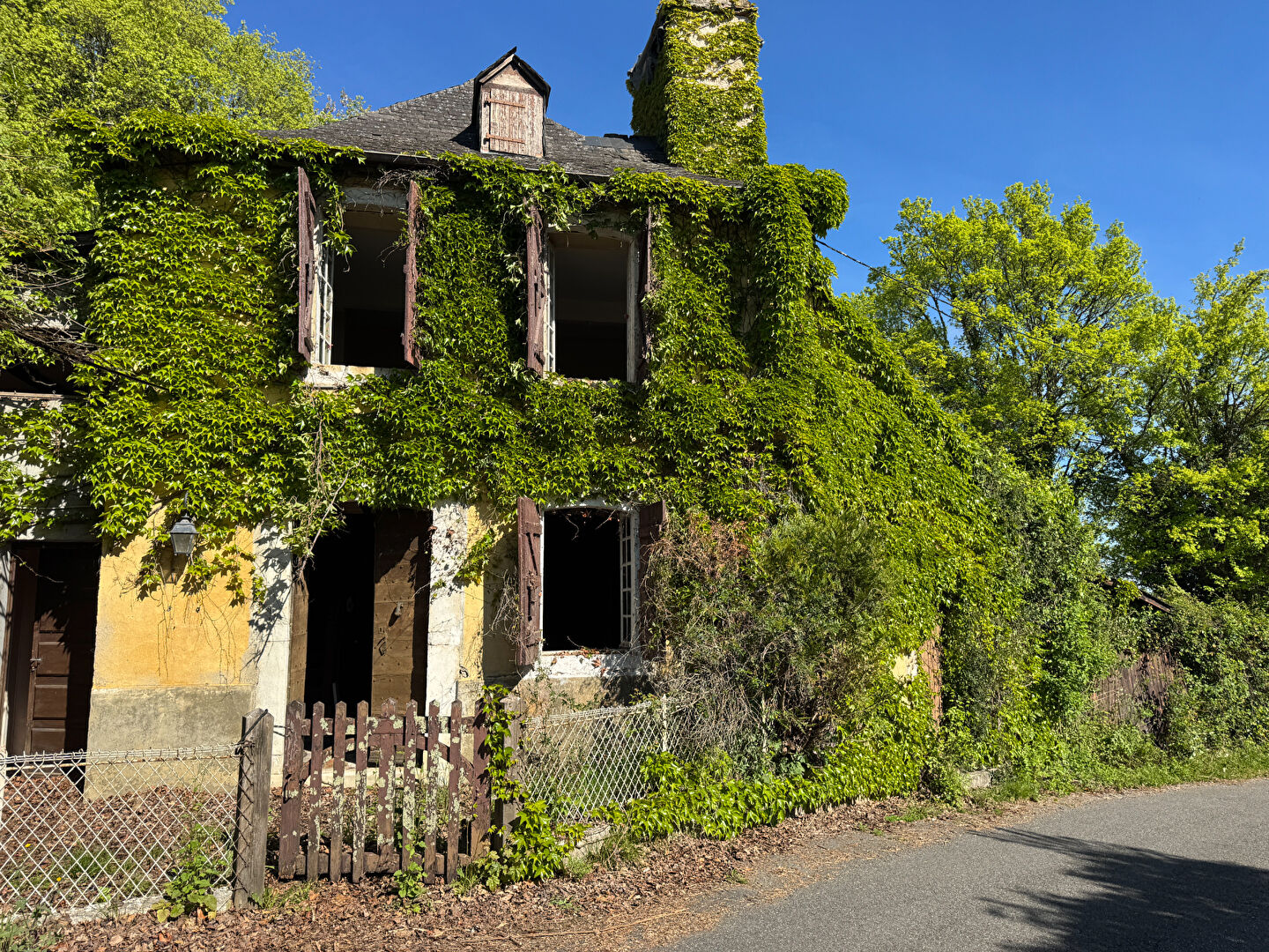 Villa / Maison  T4 à vendre Bosdarros 64290