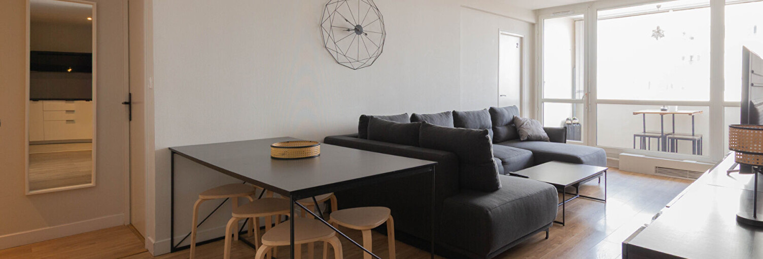 Appartement 7 Pièces 107 m² à louer à Villeurbanne (69100)